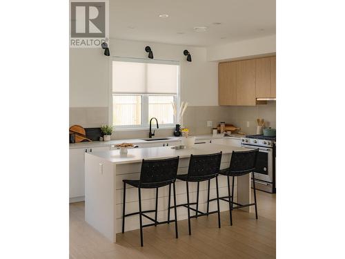 1308 Cedar Street Unit# 7, Okanagan Falls, BC - Indoor Photo Showing Kitchen