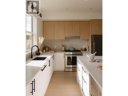 1308 Cedar Street Unit# 7, Okanagan Falls, BC - Indoor Photo Showing Kitchen