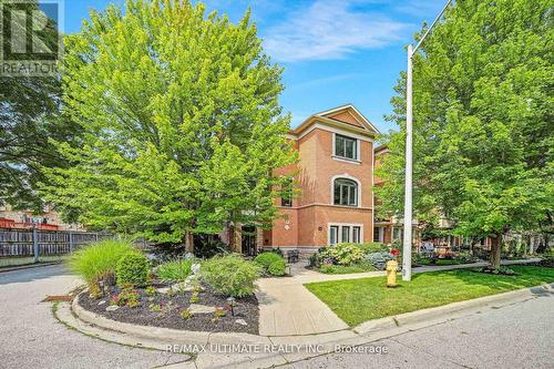 44 Stagecoach Circle, Toronto, ON - Outdoor