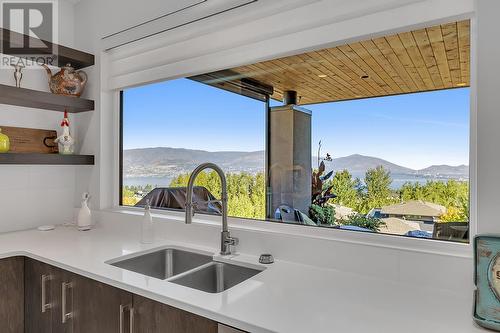 484 Sparrow Hawk Court, Kelowna, BC - Indoor Photo Showing Kitchen With Double Sink