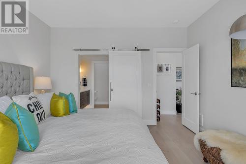 484 Sparrow Hawk Court, Kelowna, BC - Indoor Photo Showing Bedroom