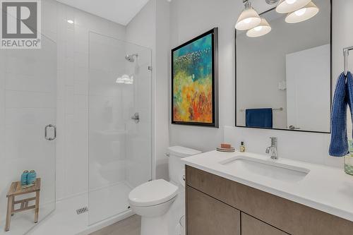 484 Sparrow Hawk Court, Kelowna, BC - Indoor Photo Showing Bathroom