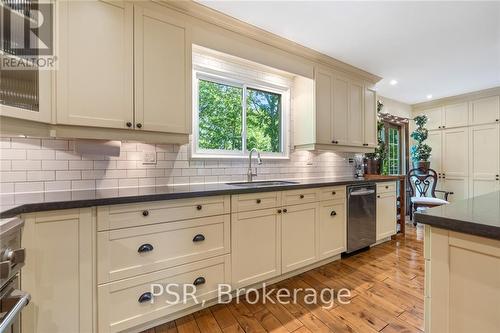 1216 Falgarwood Drive, Oakville (Iroquois Ridge North), ON - Indoor Photo Showing Kitchen