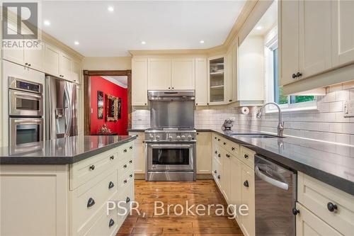 1216 Falgarwood Drive, Oakville (Iroquois Ridge North), ON - Indoor Photo Showing Kitchen With Upgraded Kitchen