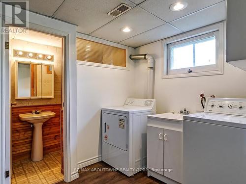 2067 Devon Road, Oakville, ON - Indoor Photo Showing Laundry Room