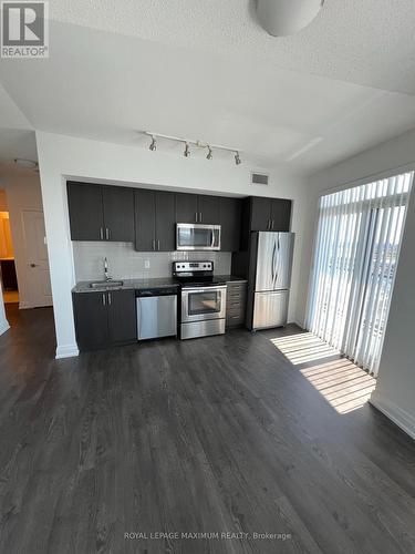 1805 - 3700 Highway 7 Road W, Vaughan (Vaughan Corporate Centre), ON - Indoor Photo Showing Kitchen With Stainless Steel Kitchen