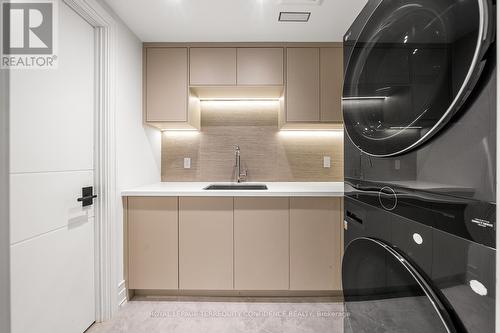 184 Poyntz Avenue, Toronto, ON - Indoor Photo Showing Laundry Room