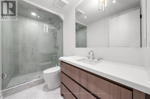 184 Poyntz Avenue, Toronto, ON - Indoor Photo Showing Bathroom