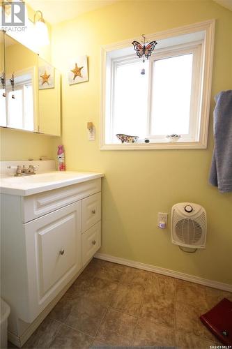 6 Elm Avenue, Moosomin Regional Park, SK - Indoor Photo Showing Bathroom