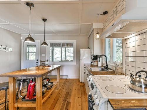 IntÃ©rieur - 1360 Rg Lépine, Saint-Liguori, QC - Indoor Photo Showing Kitchen