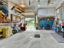 Garage - 