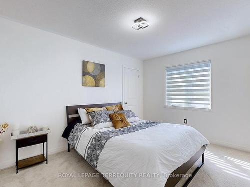 15 Clipper Lane, Clarington, ON - Indoor Photo Showing Bedroom