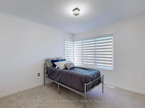 15 Clipper Lane, Clarington, ON - Indoor Photo Showing Bedroom