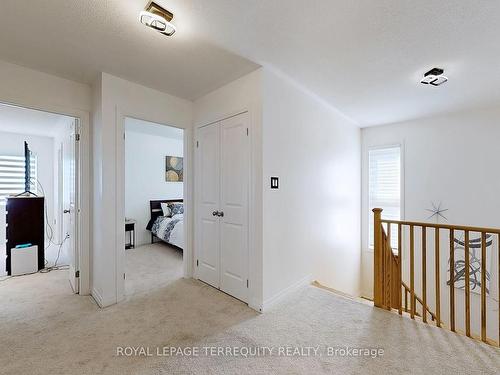 15 Clipper Lane, Clarington, ON - Indoor Photo Showing Other Room