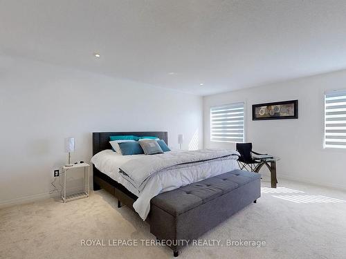 15 Clipper Lane, Clarington, ON - Indoor Photo Showing Bedroom