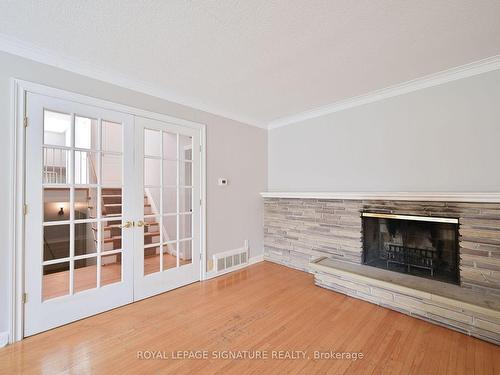 1441 Clarkson Rd N, Mississauga, ON - Indoor With Fireplace