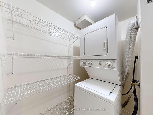 1401-155 Hillcrest Ave, Mississauga, ON - Indoor Photo Showing Laundry Room