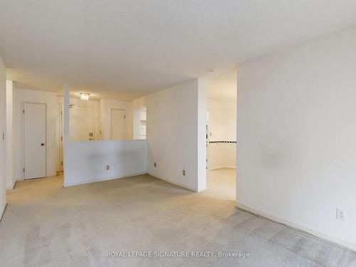 1401-155 Hillcrest Ave, Mississauga, ON - Indoor Photo Showing Other Room