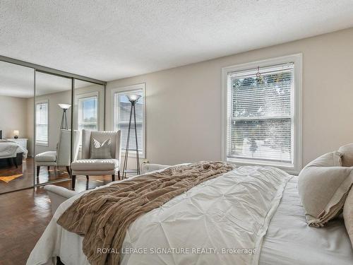 532 Galedowns Crt, Mississauga, ON - Indoor Photo Showing Bedroom