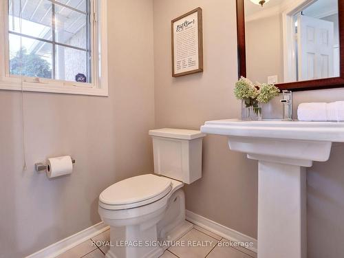 369 Rosegate Way, Oakville, ON - Indoor Photo Showing Bathroom