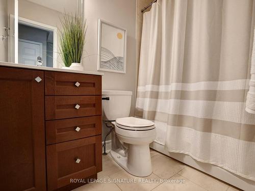 369 Rosegate Way, Oakville, ON - Indoor Photo Showing Bathroom