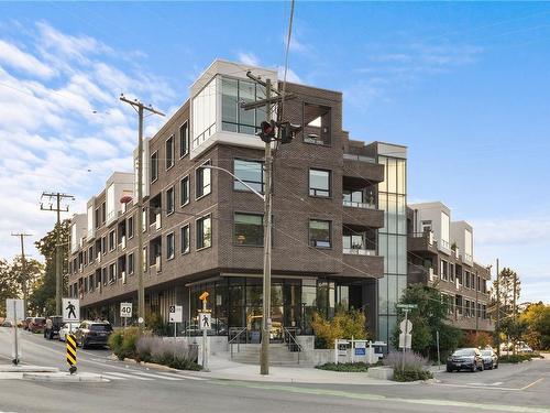 307-2285 Bowker Ave, Oak Bay, BC - Outdoor With Balcony With Facade