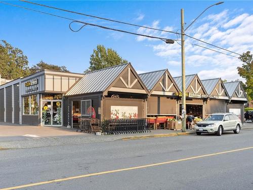 307-2285 Bowker Ave, Oak Bay, BC - Outdoor