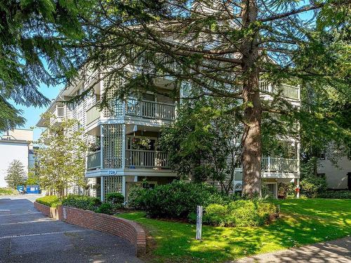 302-720 Vancouver St, Victoria, BC - Outdoor