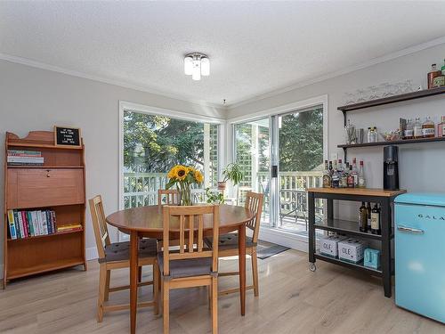 302-720 Vancouver St, Victoria, BC - Indoor Photo Showing Dining Room