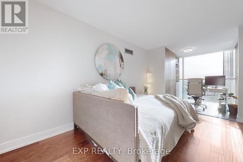 503 - 5460 Yonge Street, Toronto (Willowdale West), ON - Indoor Photo Showing Bedroom