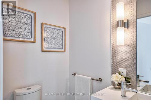 1706 - 33 Helendale Avenue, Toronto (Yonge-Eglinton), ON - Indoor Photo Showing Bathroom