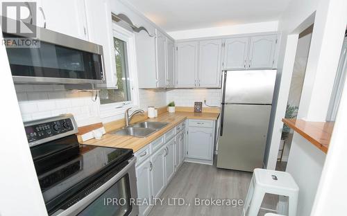 1 Garrison Square, Brampton, ON - Indoor Photo Showing Kitchen With Stainless Steel Kitchen With Double Sink