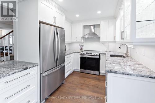 26 - 2300 Brays Lane, Oakville, ON - Indoor Photo Showing Kitchen With Upgraded Kitchen