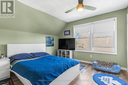 9 Foley Crescent, Thorold (Thorold Downtown), ON - Indoor Photo Showing Bedroom