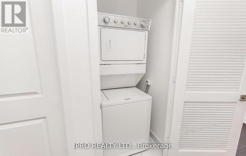 1809 - 4633 Glen Erin Drive, Mississauga (Erin Mills), ON - Indoor Photo Showing Laundry Room