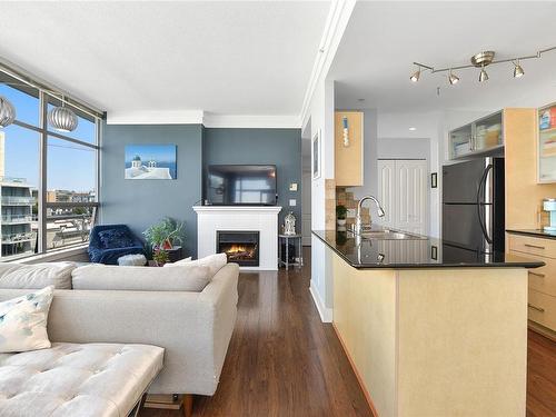 505-845 Yates St, Victoria, BC - Indoor With Fireplace