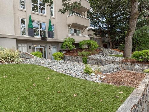 404-1361 Hillside Ave, Victoria, BC - Outdoor