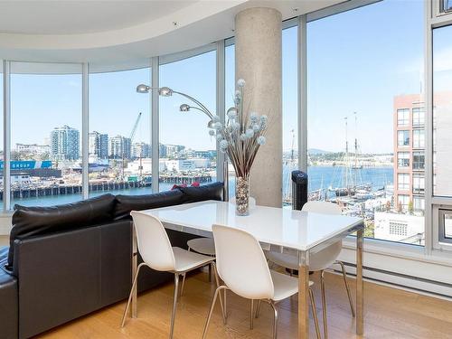 212B-456 Pandora Ave, Victoria, BC - Indoor Photo Showing Dining Room