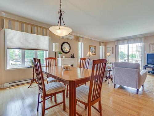 Dining room - 295 Rue De Barcelone, Dollard-Des-Ormeaux, QC - Indoor Photo Showing Dining Room