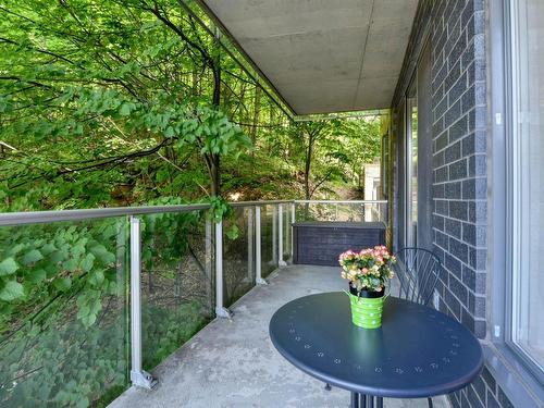 Balcony - 208-4500 Ch. De La Côte-Des-Neiges, Montréal (Côte-Des-Neiges/Notre-Dame-De-Grâce), QC - Outdoor With Exterior