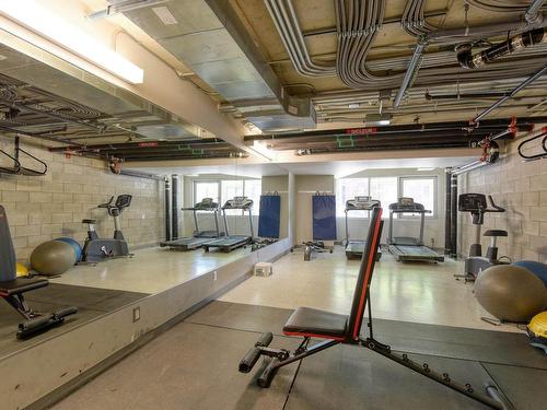 Salle d'exercice - 208-4500 Ch. De La Côte-Des-Neiges, Montréal (Côte-Des-Neiges/Notre-Dame-De-Grâce), QC - Indoor Photo Showing Gym Room