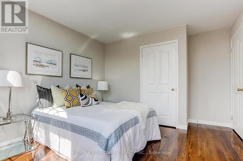 25 Mac Carl Crescent, Whitby (Rolling Acres), ON - Indoor Photo Showing Bedroom