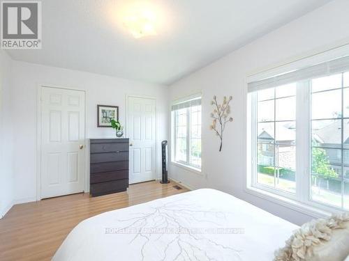 35 Prince Charles Way, Markham, ON - Indoor Photo Showing Bedroom