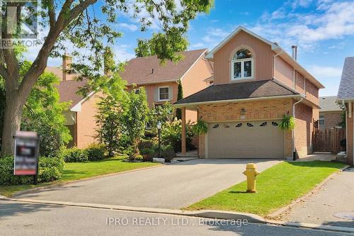 82 Dalecroft Circle, Markham (Unionville), ON - Outdoor