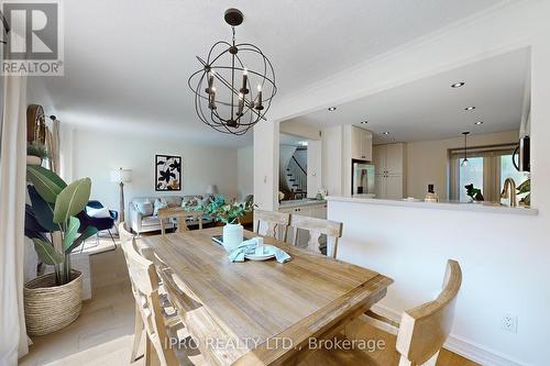 82 Dalecroft Circle, Markham (Unionville), ON - Indoor Photo Showing Dining Room