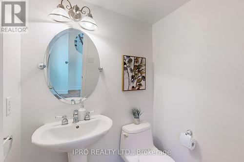 82 Dalecroft Circle, Markham, ON - Indoor Photo Showing Bathroom