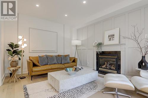 57 Ravine Edge Drive, Richmond Hill (Jefferson), ON - Indoor Photo Showing Living Room With Fireplace