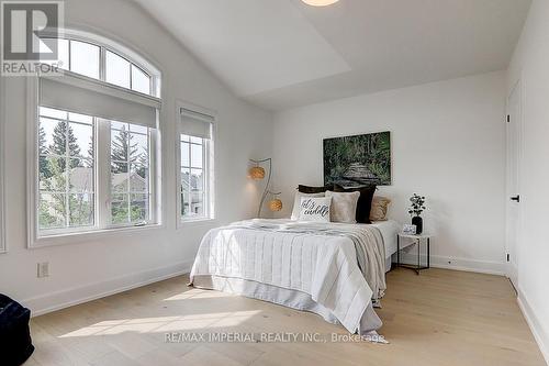 57 Ravine Edge Drive, Richmond Hill (Jefferson), ON - Indoor Photo Showing Bedroom