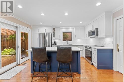 28 Hastings Drive, Markham (Unionville), ON - Indoor Photo Showing Kitchen With Upgraded Kitchen