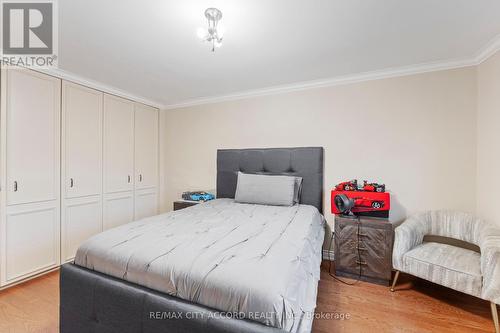 28 Hastings Drive, Markham, ON - Indoor Photo Showing Bedroom